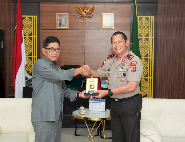 Kapolda NTT Irjen Pol. Reza Arief Dewanto Silaturahmi dengan Ketua Pengadilan Tinggi Kupang, Perkuat Sinergi Penegakan Hukum