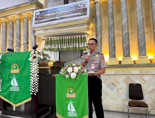 Minggu Kasih di Gereja GMIT Moria Liliba, Ka SPKT Polda NTT Ajak Perkuat Kebersamaan dan Jaga Kamtibmas