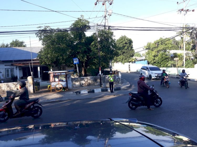 Satlantas Polres Kupang Kota Ajak Warga Patuhi Penggunaan Helm dan Masker Serta Tertib Berlalulintas