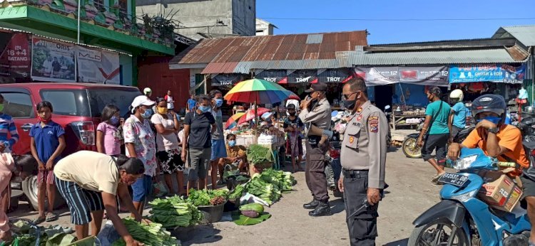 Ops Aman Nusa II Polres Sumba Barat Lakukan Sosialisasi Cegah Covid-19 di Pasar Lama
