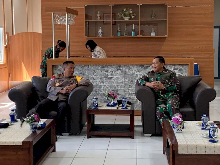 Silaturahmi Kapolda NTT ke Danlantamal VII Kupang serta Danlanud Eltari Kupang