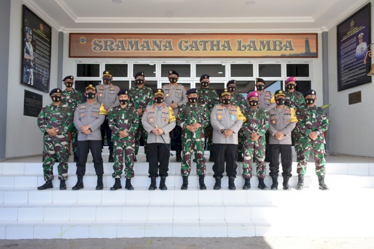 Silaturahmi ke Danlantamal VII, Kapolda NTT Berharap TNI dan Polri Solid