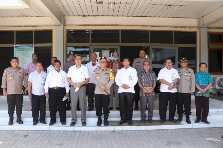 Jalin Sinergitas, Kapolda NTT Silaturahmi ke Kampus UNWIRA Kupang