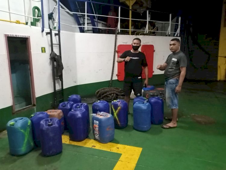 Polres Alor Gagalkan Penyelundupan Ratusan Liter Miras Jenis Sopi