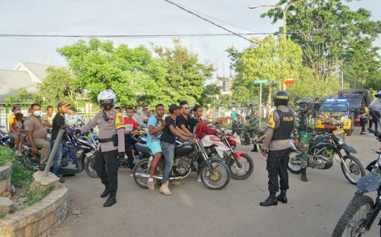 Gelar Patroli Pasca Coblos,Gabungan TNI Polri Bubarkan Konvoi Massa di Beberapa Titik di Kota Atambua