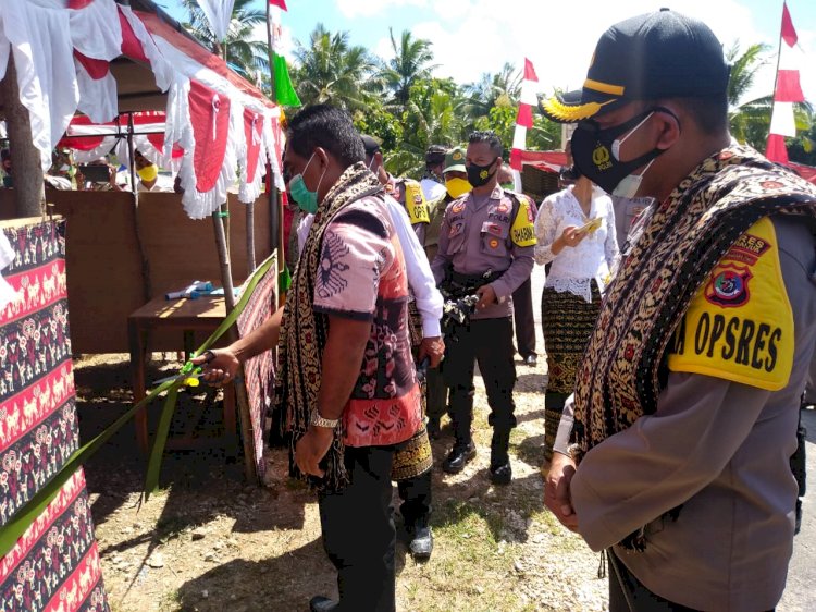 Plh. Bupati Sabu Raijua dan Kapolres Launching Kampung Tangguh Mone Mola Desa Lederaga