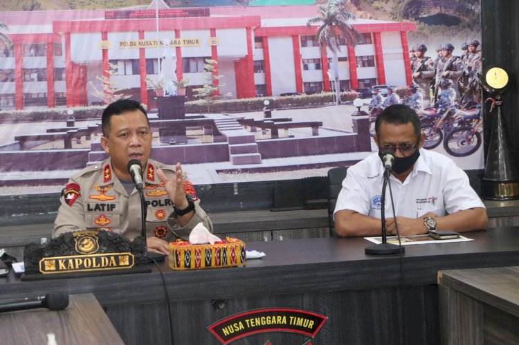 Kapolda NTT Ingatkan Panitia Anugerah Pesona Indonesia 2020 di Labuan Bajo Agar tetap Memperhatikan Prokes