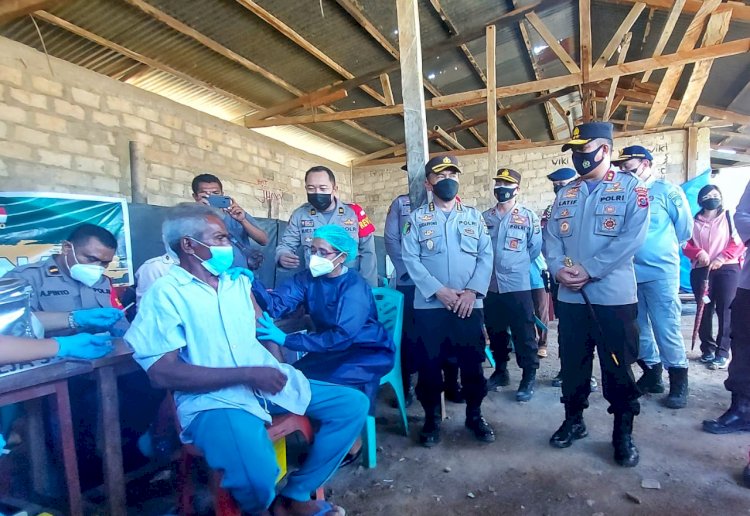 Bhakti Kesehatan di Sulamu, Kapolda NTT :  Kegiatan ini Dalam Rangka Hari Bhayangkara ke-75 Sebagai Upaya Polri Memberikan Pelayanan Prima Kepada Masyarakat