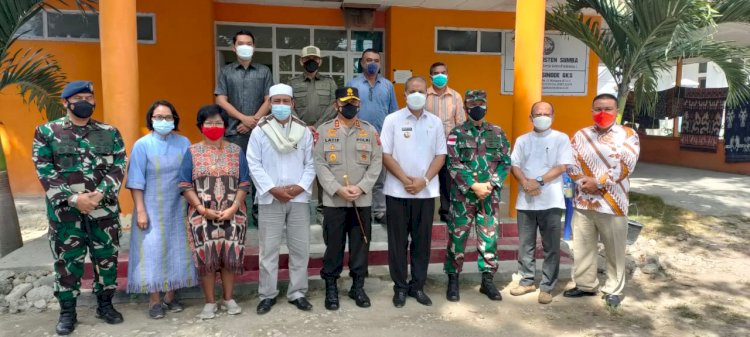 Pantau PPKM Level IV di Kabupaten Sumba Timur, Kapolda NTT Silaturahmi ke Tokoh Agama
