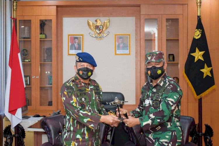 Sinergi dalam Pelaksanaan Tugas, Kapolda NTT Terima Kunjungan Silahturahmi Pangkoopsau II