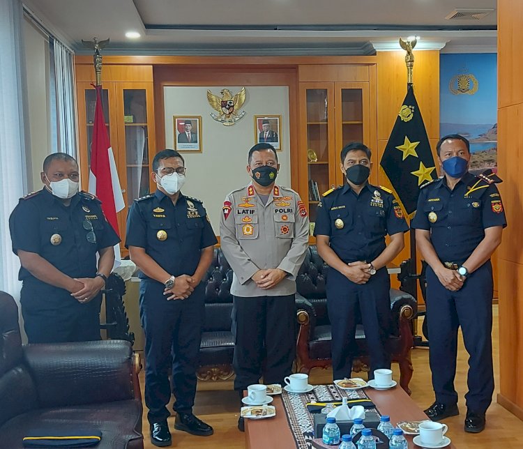 Jalin Sinergitas, Kapolda NTT Sambut Hangat Silaturahmi Kepala Kantor Direktorat Jenderal Bea dan Cukai Bali Nusra
