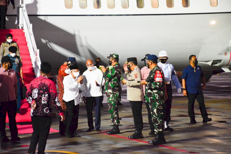 Tiba di Kupang, Wakil Presiden RI  K. H. Ma'ruf Amin Disambut Kapolda NTT Bersama Forkopimda