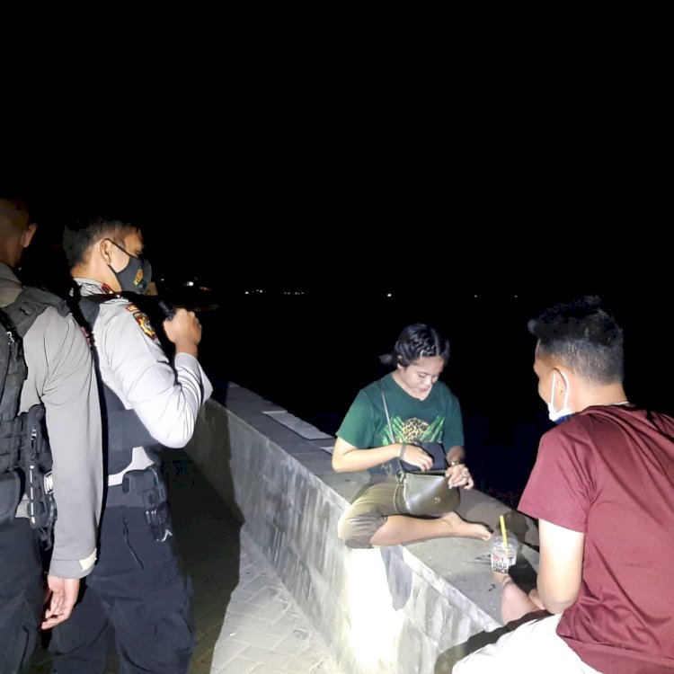 Penanggulangan Covid-19 dan Antisipasi Gangguan Kamtibmas di Kota Kupang, Turjawali Ditsamapta Polda NTT Terus Gelar Patroli Malam