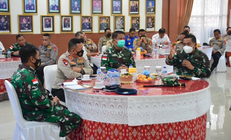 Jalin Sinergitas dan Soliditas, Kapolda NTT Coffee Morning Bersama dengan Pejabat TNI NTT