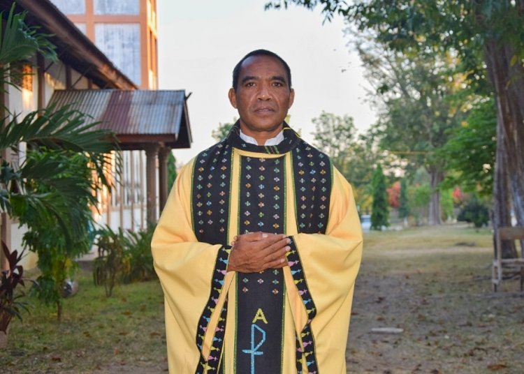Pastor Paroki Roh Kudus Labuan Bajo : Kehadiran Panglima TNI dan Kapolri di Daerah Pariwisata Super Premium Labuan Bajo Merupakan Sesuatu Kehormatan dan Bernilai Positif