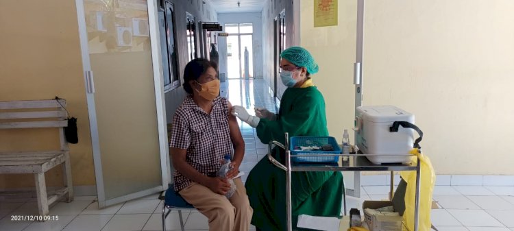 Bentuk Herd Immunty Bagi Masyarakat, RSB Titus Uly Kupang Terus Beri Layanan Vaksinasi