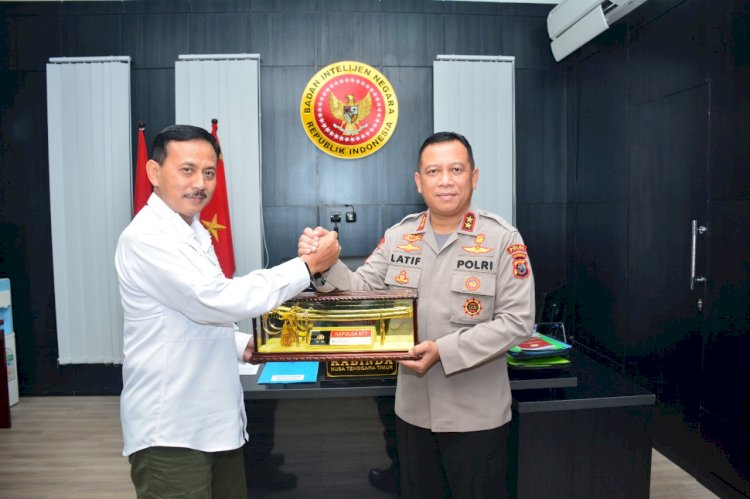 Pamit untuk Melaksanakan Tugas di Maluku , Kapolda NTT Kunjungi Kabinda NTT