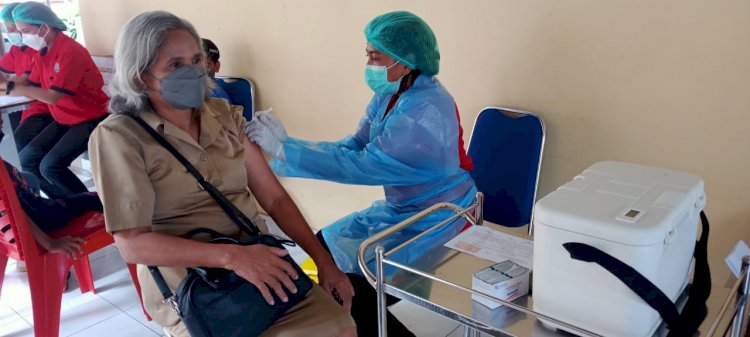 RSB Titus Uly Kupang Terus Optimalkan Pelayanan Vaksinasi Bagi Masyarakat Tingkatkan Herd Immunity