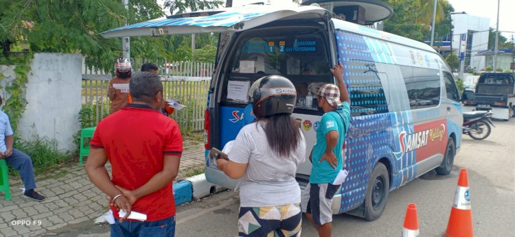 Ditlantas Polda NTT Kerahkan Dua Unit Mobil Pelayanan Samsat Keliling Layani Masyarakat Kota Kupang