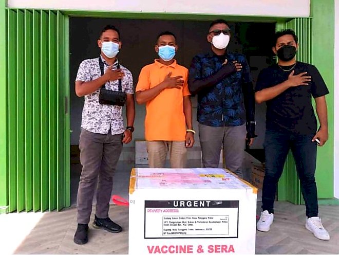 Polda NTT Amankan Pendistribusian Satu Koli Vaksin Covid 19 Bagi Kabupaten Sumba Timur