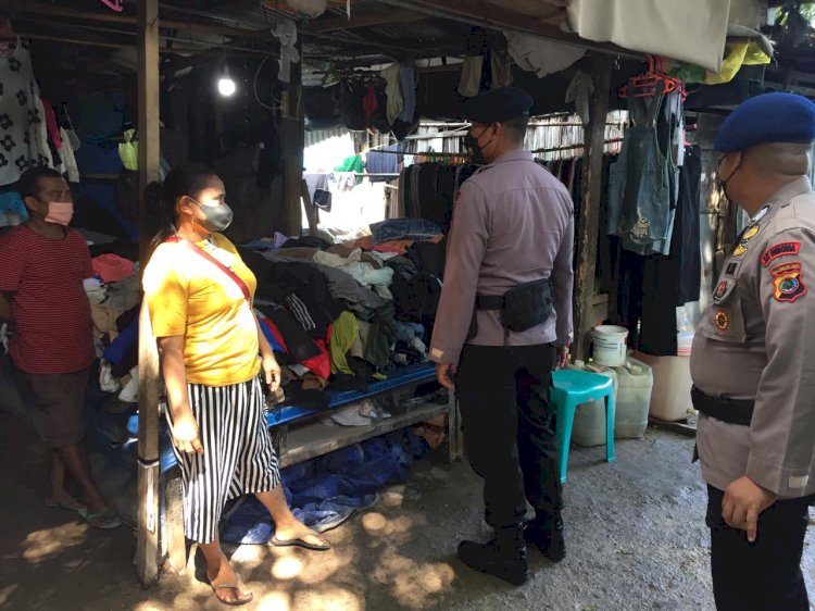 Imbau Prokes, Satgas V Ops Aman Nusa II Turangga Sasar Pasar Kasih Naikoten