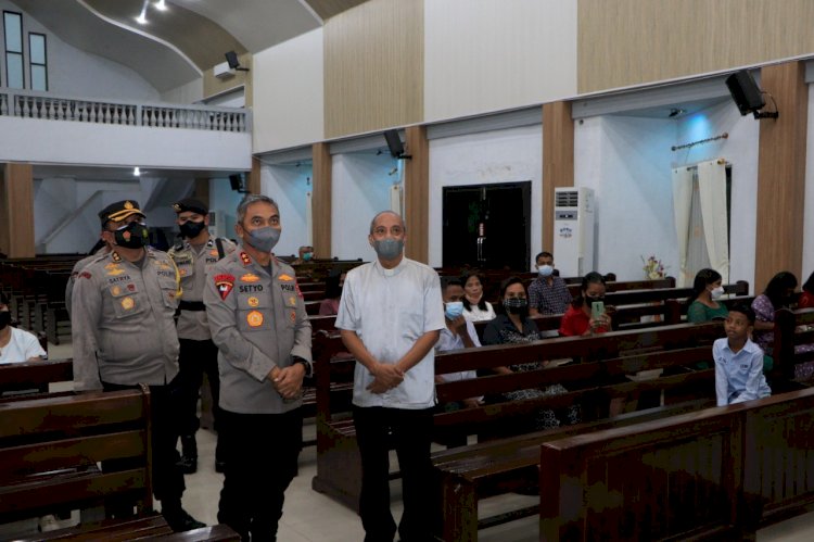 Berikan Rasa Aman Perayaan Paskah 2022, Kapolda NTT Cek Langsung Pengamanan Gereja di Kota Kupang