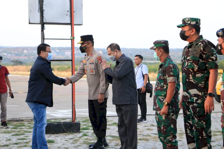 Tiba di Kupang, Wakil Ketua MPR dan Wakil Ketua DPR RI Disambut Wakapolda NTT