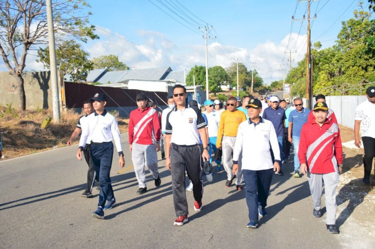 Wakapolda NTT Ikut Olahraga Bersama Sambut HUT Lantamal VII Kupang ke-17