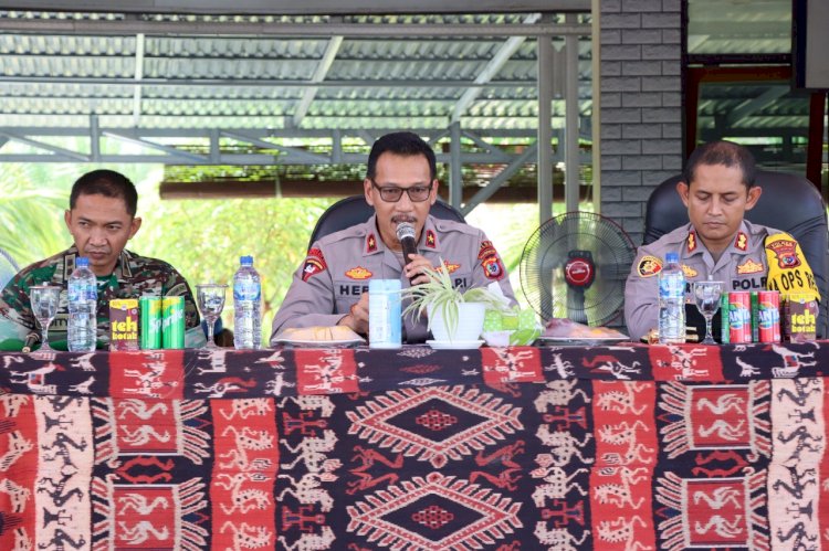Supervisi di Polsek Waingapu, Wakapolda NTT : Pentingnya Sinergi Tiga Pilar Guna Tercapainnya Harkamtibmas Sesuai Dengan Harapan