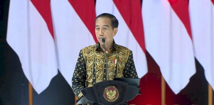 Presiden Jokowi Minta Kepala Daerah Turun Cek Harga Kebutuhan Masyarakat ke Lapangan