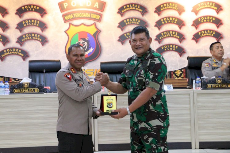 Terima Kunjungan Danlantamal VII Kupang, Kapolda NTT : TNI dan Polri Adalah Garda Terdepan Bangsa Indonesia