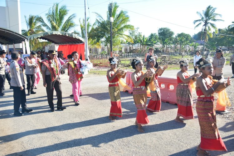 Kedatangan Kapolda dan Ketua Bhayangkari Daerah NTT Disambut Meriah di Polres Malaka