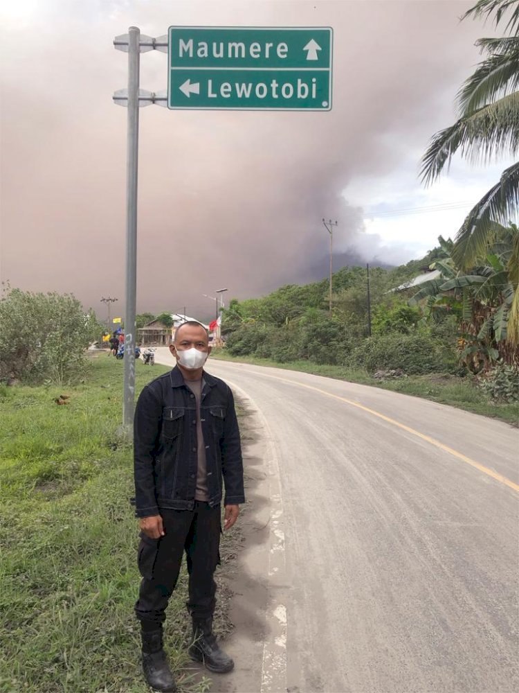 Perkembangan Terkini Gunung Lewotobi Laki-laki: Kapolres Flores Timur Pantau Evakuasi dan Pengaturan Lalulintas