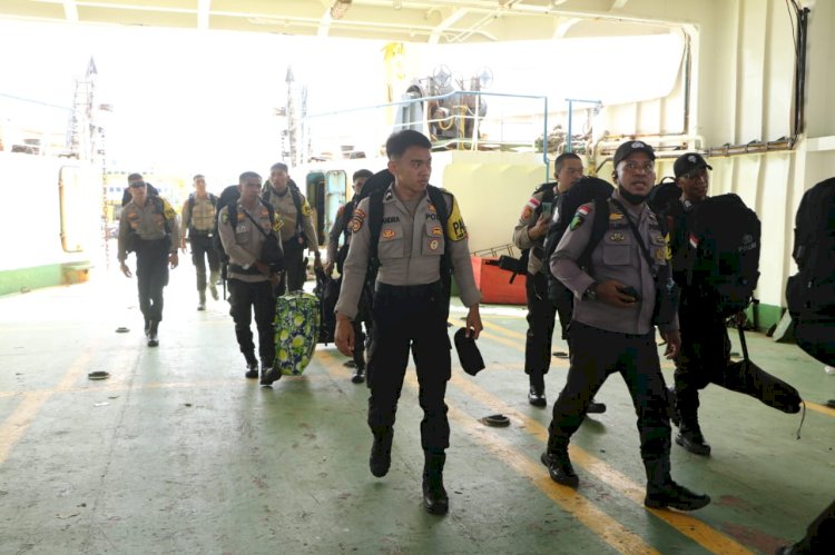 Polda NTT Lepas 36 Personel OMB Turangga Pam TPS di Kabupaten Ende