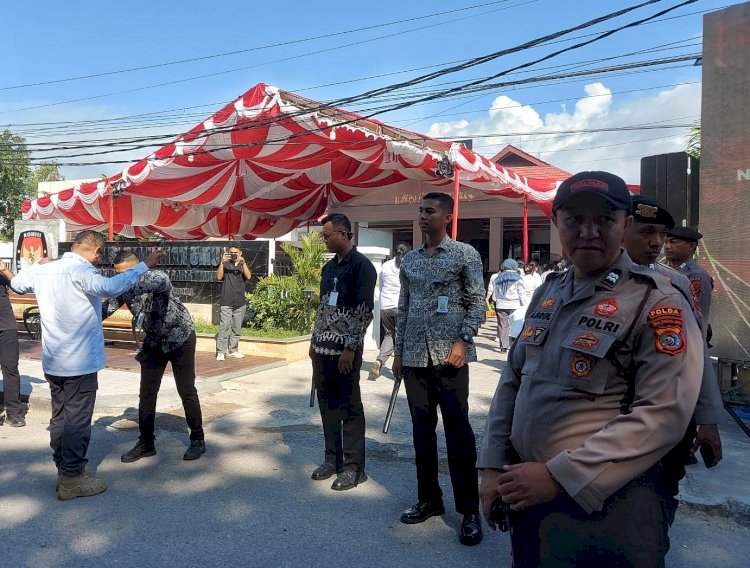 Jelang Pengundian Nomor Urut Paslon Pilgub NTT 2024, Polda NTT Lakukan Sterilisasi Kantor KPU