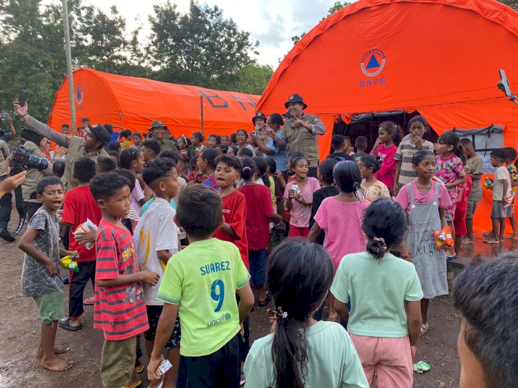 Polri Hadirkan Keceriaan: Trauma Healing bagi Anak-Anak Korban Erupsi Gunung Lewotobi