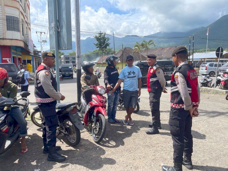 Cegah Kriminalitas dan Premanisme, Samapta Polres Manggarai Gelar Patroli Dialogis di Kota Ruteng