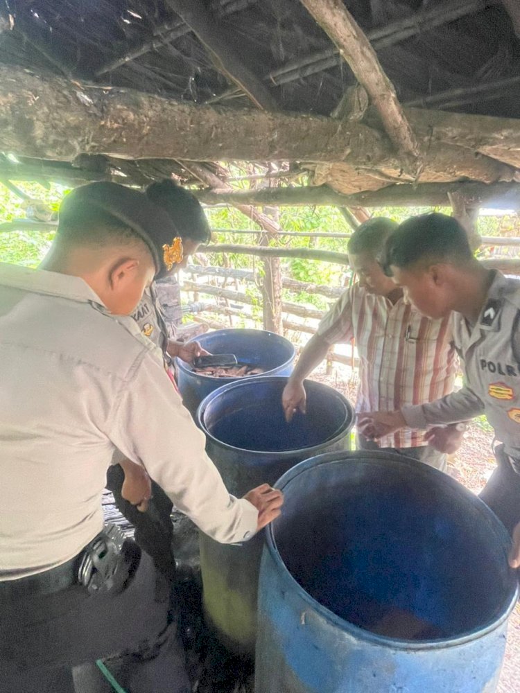 Hari Pertama Operasi Pekat Turangga 2025, Polres Kupang Sasar Tempat Penyulingan Sopi Ilegal