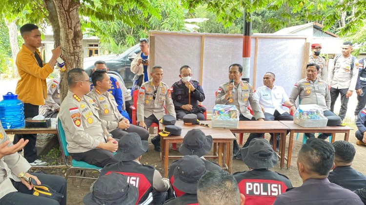 Kunjungi Posko Konga, Kapolda NTT Serahkan Tali Asih dan Berikan Arahan Motivasi