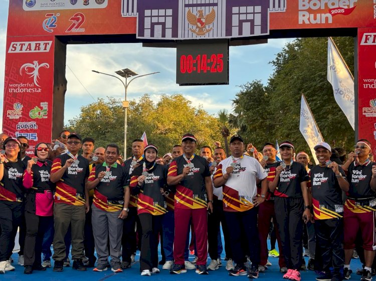 Langkah Kebersamaan di Tapal Batas: Kapolda NTT dan Istri Meriahkan Wini Border Run 2025