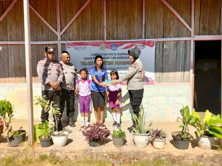 Polsek Maulafa Tebar Semangat Belajar untuk 100 Siswa TK–SD Kristen Harmony