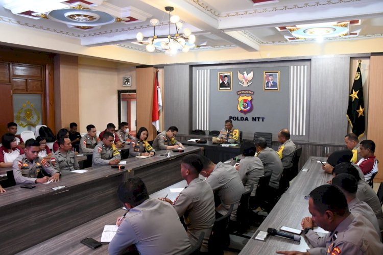 Biro Ops Polda NTT Gelar Sosialisasi Integritas dan Pembahasan SOP Kotak Saran Digital