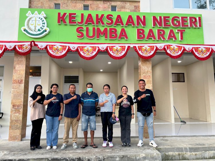 Polda NTT Serahkan Tersangka dan Barang Bukti Kasus Tindak Pidana Kekerasan Seksual ke Kejaksaan