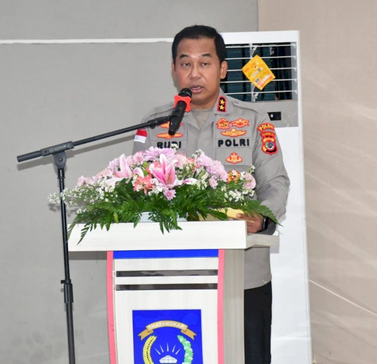 Kapolda NTT Hadiri Syukuran Hari Kesatuan Gerak Bhayangkari ke-73 Tahun 2025 di Mapolda NTT