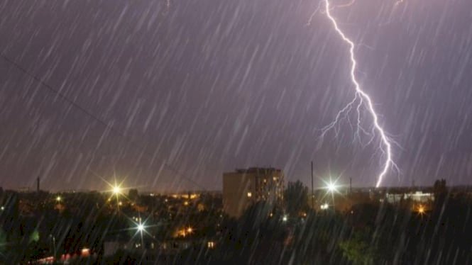 Polda NTT Imbau Masyarakat Waspadai Cuaca Ekstrem Dampak Bibit Siklon 97S