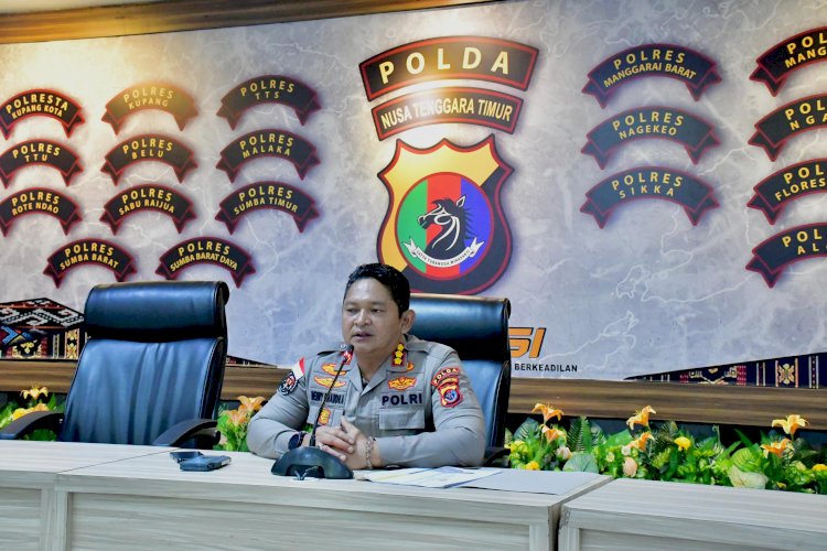 Materi Kehumasan Jadi Fokus Pembekalan Kabidhumas Polda NTT kepada Perwira SIP 54 Gelombang II