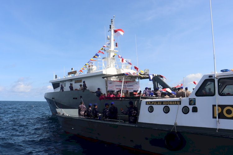 Peringati HUT Polairud ke-75, Ditpolairud Polda NTT Gelar Upacara Tabur Bunga di Laut Kupang