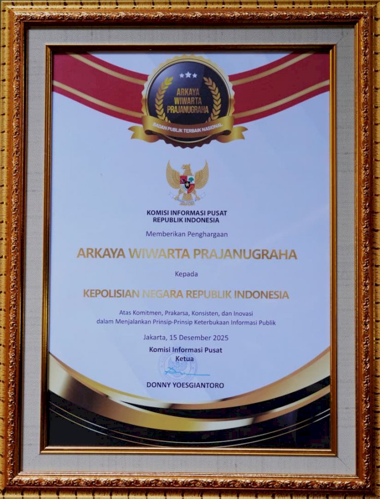 Dinobatkan sebagai Badan Publik Terbaik Nasional, Polri Raih Arkaya Wiwarta Prajanugraha dalam Monev KIP 2025