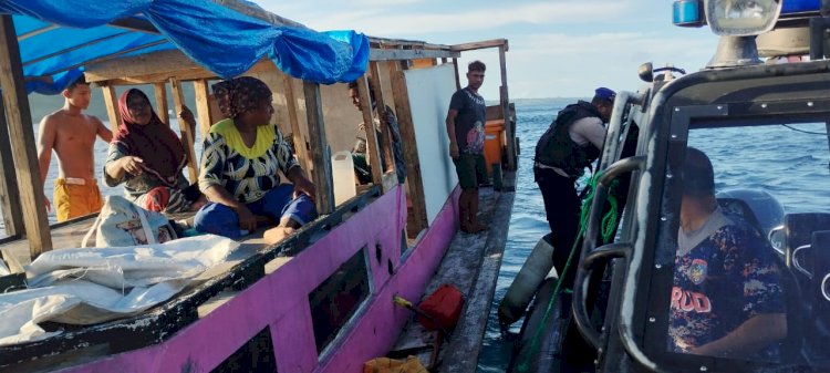 Respons Cepat Satpolairud Polres Alor, Selamatkan KM Atambua Jaya yang Rusak Mesin di Perairan Pantar