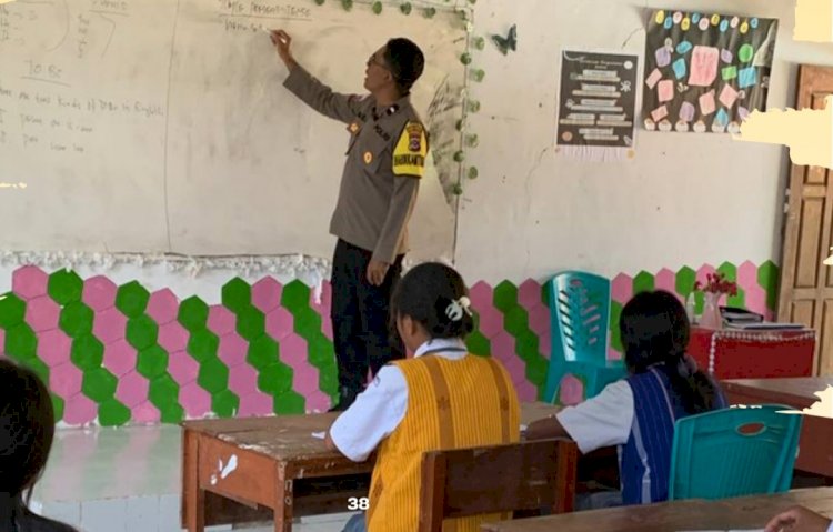 Kapolda NTT Apresiasi Peran Ganda Aipda Bernadus, Polisi Sekaligus Pendidik Generasi Muda